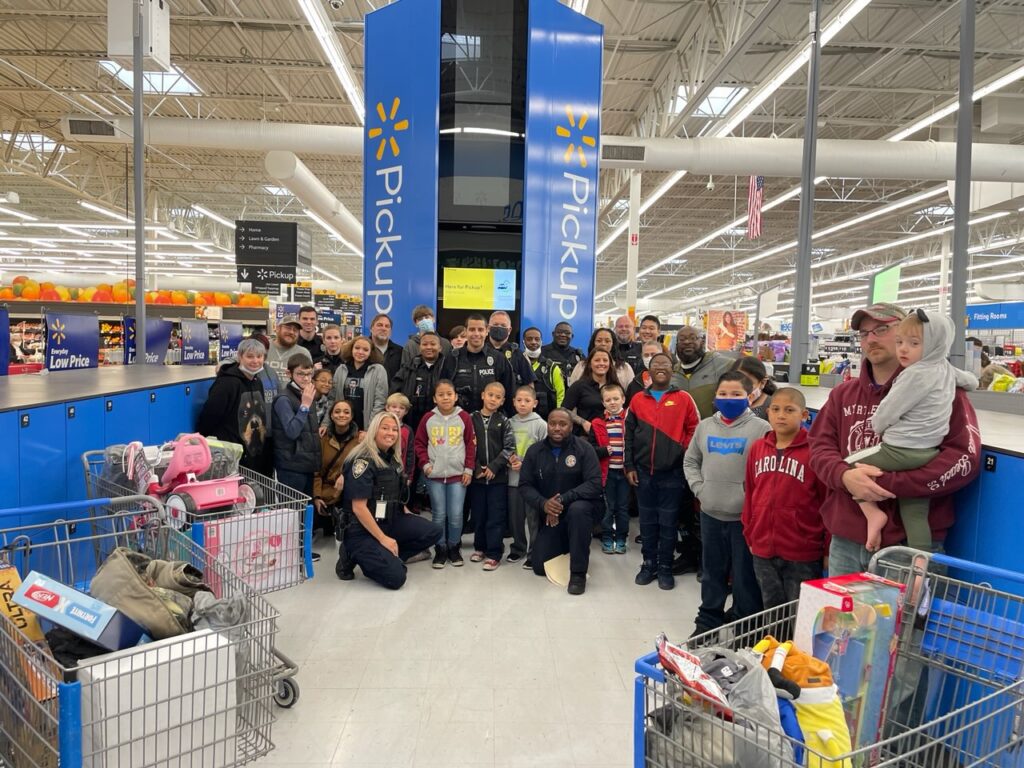 group photo of all participants of shop with a cop 2021